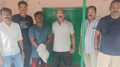 ഒരു വർഷമായി ഒളിവിൽ, ഒഡീഷയിലും ബെംഗളൂരുവിലുമായി ജീവിച്ചു; മൂർക്കനാട് ഇരട്ടക്കൊലക്കേസ് പ്രതി ഒടുവിൽ പിടിയിൽ