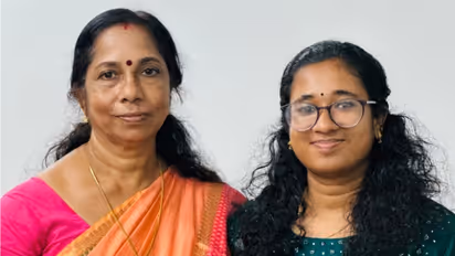 24 വർഷത്തെ സർവീസ് പൂർത്തിയാക്കി നാളെ വിരമിക്കുമ്പോൾ അമ്മയ്ക്ക് സന്തോഷിക്കാം; പകരക്കാരിയായി സർവീസിൽ ഇനി മകൾ