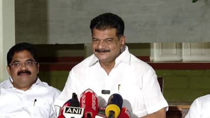 'സതീശൻ നയിക്കുന്ന യുഡിഎഫിലേക്കില്ല, നിലമ്പൂരിൽ മത്സരിക്കാനില്ല'; പിണറായിസത്തിനെതിരെ പോരാട്ടം തുടരുമെന്ന് അൻവർ