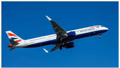 വിമാനത്തില്‍ 37,000 അടി ഉയരത്തിൽ വച്ച് നഗ്ന നൃത്തം; ബ്രിട്ടീഷ് കാബിന്‍ ക്രൂ അംഗം ലഹരിയില്‍ 