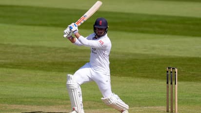 ഇന്ത്യ എയുടെ കൂറ്റൻ സ്കോറിന് ഇംഗ്ലണ്ട് ലയൺസിന്റെ തിരിച്ചടി; ടോം ഹെയ്ൻസിന് സെഞ്ചുറി