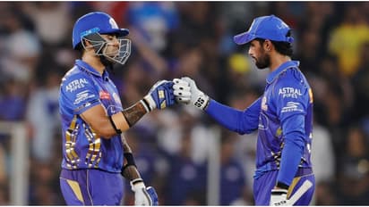 മഴ മാറിയപ്പോൾ മുംബൈയുടെ ഇടിവെട്ട് ബാറ്റിംഗ്; പഞ്ചാബിന് മുന്നിൽ കൂറ്റൻ വിജയലക്ഷ്യം