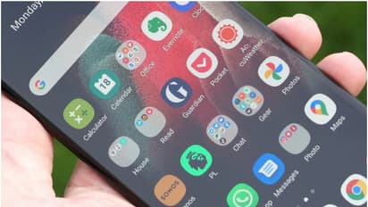 55,000 രൂപ മുടക്കി വാങ്ങിയ സാംസങ് ഗാലക്സി എസ് 21, വീട്ടിലെത്തിയപ്പോഴാണ് കാര്യം മനസിലായത്; വൻ ചതിക്ക് ശിക്ഷ