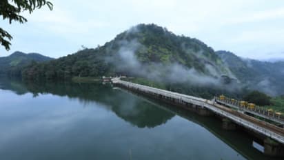 ಕೇರಳದಲ್ಲಿ ವಿಪರೀತ ಮಳೆಗೆ 3 ಸಾವು, ಇಡುಕ್ಕಿಯ ಪೊನ್ಮುಡಿ ಅಣೆಕಟ್ಟು ಓಪನ್