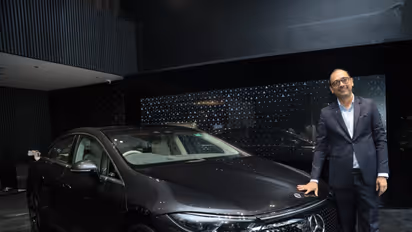 Mercedes EQS 580 लॉन्च, जानें 31 मिनट में 80% चार्ज होने वाली कार की धांसू खासियत