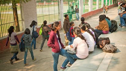 DU Admission Form Controversy 