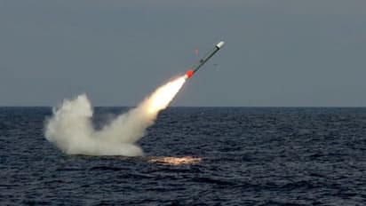 US Tomahawk Missile : या क्षेपणास्त्राची वैशिष्ट्ये, रेंज, किंमत आणि भारताच्या ब्रह्मोस, निर्भयशी तुलना