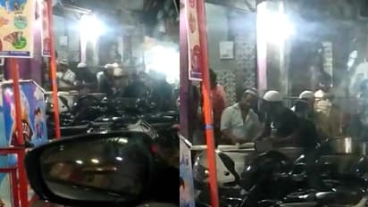 Roti Spitting Video UP