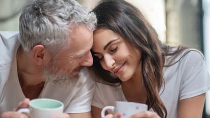 Relationship: ஸ்டேட்டஸ் வைக்க தேவையில்லை.! இதை செஞ்சா போதும்.! கடைசி வரை சண்டையே வராது.!