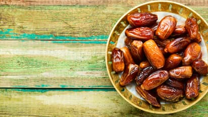 खजूर खाण्याचे आहेत अनेक फायदे, आरोग्यासाठी ठरतंय वरदान