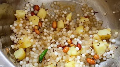 Sabudana Khichdi Recipe 