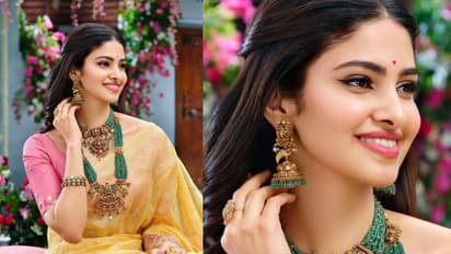 Latest South Indian temple earring designs for brides