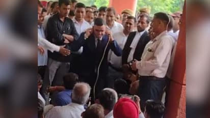 ias rinku singh rahi transfer lucknow shahjahanpur controversy