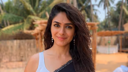 Mrunal Thakur Affair