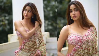 Jhanvi Kapoor fashionable saree design 