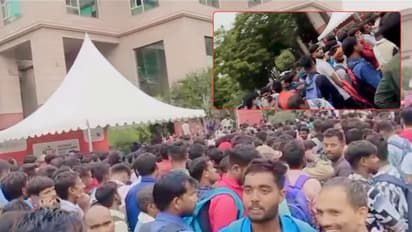 rozgar mahakumbh 2025 lucknow job fair viral video crowd