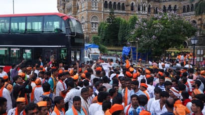 Manoj Jarange protesting in Mumbai