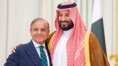 Saudi Arabia signs mutual defence