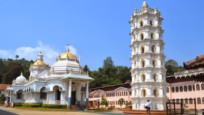  गोवा के सालों पुराने भव्य मंदिर 