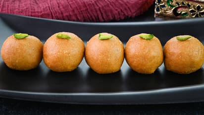 Healthy Besan Ladoo