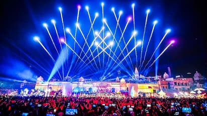 দীপাবলিতে অযোধ্যায় ২ বিশ্ব রেকর্ড, নববধূর মতো সেজে উঠেছে রামনগরী