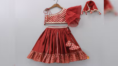 Red Lehenga For Daughter: बिटिया के लिए खरीदें 4 रेड लहंगा, छठ पर लगेगी सबसे ज्यादा क्यूट