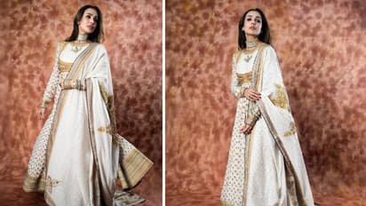 फ्लोर लेंथ के अनारकली सूट