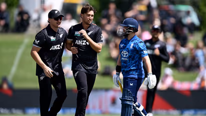 England vs New Zealand: দ্বিতীয় একদিনের ম্যাচেও হার ইংল্যান্ডের, ৫ উইকেটে জিতে সিরিজ নিউজিল্যান্ডের