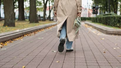 गजब! बॉयफ्रेंड ने दिए 1.24 करोड़, गर्लफ्रेंड ने कॉस्मेटिक सर्जरी पर उड़ा डाले