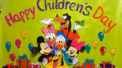 blackboard decoration ideas for children day 2025