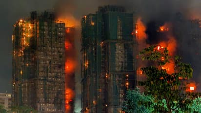 'दिल दहलाने वाला मंज़र, बस 10 मिनट दूर' हॉन्ग कॉन्ग आग पर महिला का पोस्ट वायरल