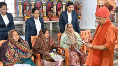 cm yogi medical assistance janata darshan gorakhpur