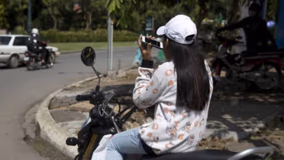 moped rider call crashsymbolic picture