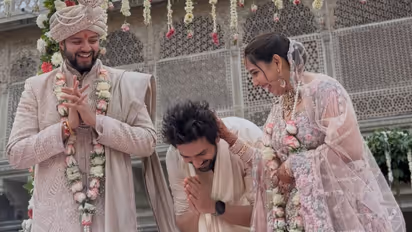 कार्तिक आर्यनने या व्यक्तीच्या लग्नातील फोटो शेअर करत लिहिली भावनिक पोस्ट, वाचून डोळ्यातून येईल पाणी