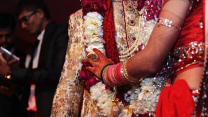 bareilly wedding dowry demand 20 lakh brezza car