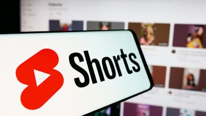 यूट्यूब का नया फीचर, अब AI से बनाएं अपने जैसे दिखने वाले शॉर्ट्स