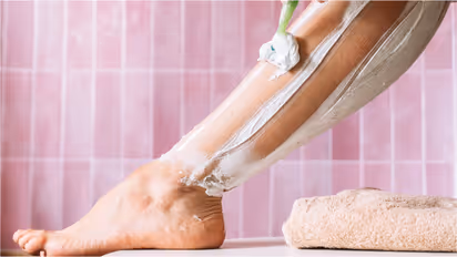 Pink Tax Example: क्या है सिर्फ महिलाओं पर लगने वाला 'पिंक टैक्स'?