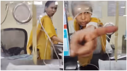 Tatkal Booking: लाइन में सबसे आगे, फिर भी टिकट दलाल को? रेलवे काउंटर पर यात्री का हंगामा-WATCH