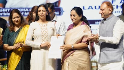 CM Rekha Gupta Gives MCD Appointment Letters to 187, Including 17 Special Educators