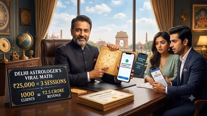 Delhi Astrologer's 2.5 Crore Business Per Year Goes Viral