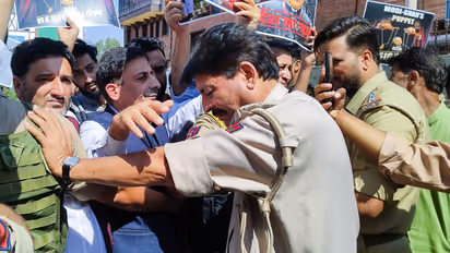 Sir protest delhi photo
