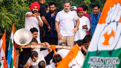 rahul gandhi sir petition supreme court 14 defects 220 rupees court fee election commission 0
