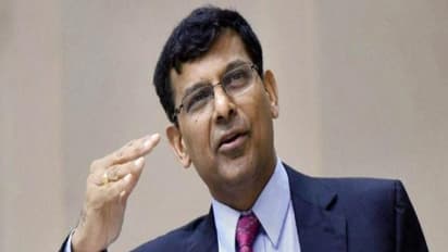 திட்டங்களில் தவறில்லை.. செயல்படுத்திய விதம் தான் தவறு..! ஆர்பிஐ முன்னாள் கவர்னர் அதிரடி