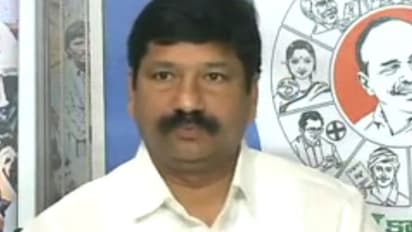 మంత్రి జోగి రమేష్ ర్యాలీలో అపశృతి.. సర్పంచ్ మృతి..