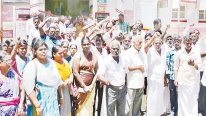 தபால் ஊழியர்கள் 16–வது நாளாக வேலைநிறுத்தம்; முடங்கிப்போன அஞ்சல் சேவை; நடவடிக்கை எடுக்குமா அரசு?