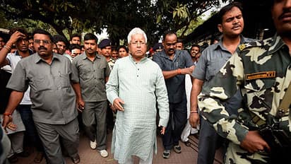 I-T raids 22 properties linked to Lalu Prasad on charges of benami land deals