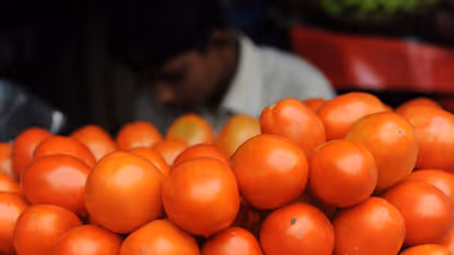 പാകിസ്ഥാനില്‍ തക്കാളിക്ക് കിലോ 300; കാരണം ഇന്ത്യ