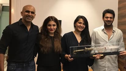 ప్రభాస్, రానాతో రవీనా ఫుల్ ఎంజాయ్..ఫోటోలు వైరల్