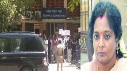 பிரதமரைக் கொச்சைப்படுத்திட்டிங்க... கண்ணியமும், நாகரிகமும், பண்பாடும் வேண்டாமா? தமிழிசை உருக்கம்...