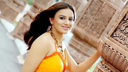 ಪೂಜಾ ಗಾಂಧಿ ಇನ್ನು ಸಿಂಗಲ್ ಅಲ್ಲ : ಪ್ರೇಮದ ಸತ್ಯ ಬಿಚ್ಚಿಟ್ಟ ಮಳೆ ಹುಡುಗಿ